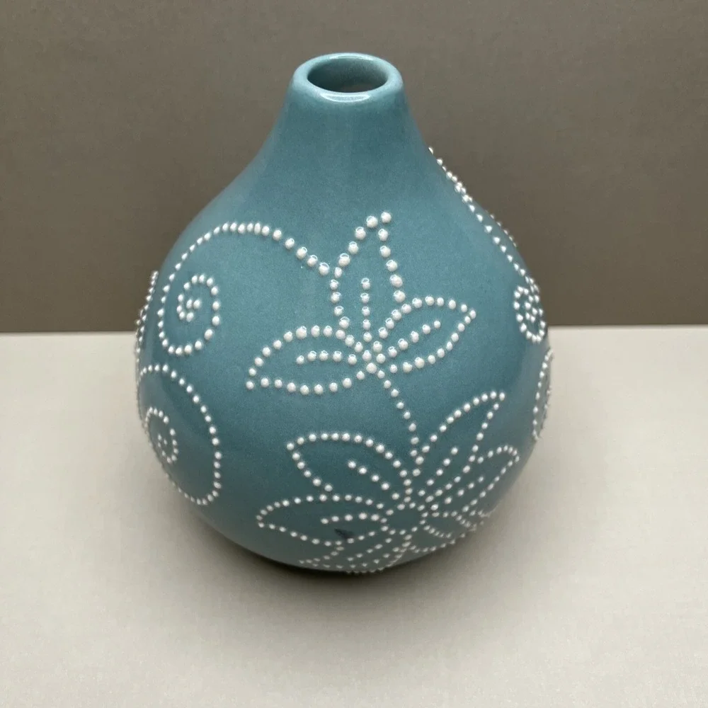 Crate & Barrel Flower Bud‎ Vase Aqua Blue Stitch Pattern Turquoise Decor